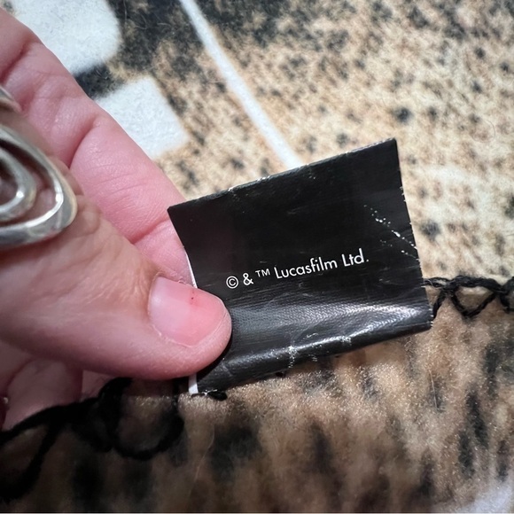 Star Wars The Mandalorian The Child Baby Yoda Fleece Throw Blanket 45 x 60 Inch - Picture 2 of 6